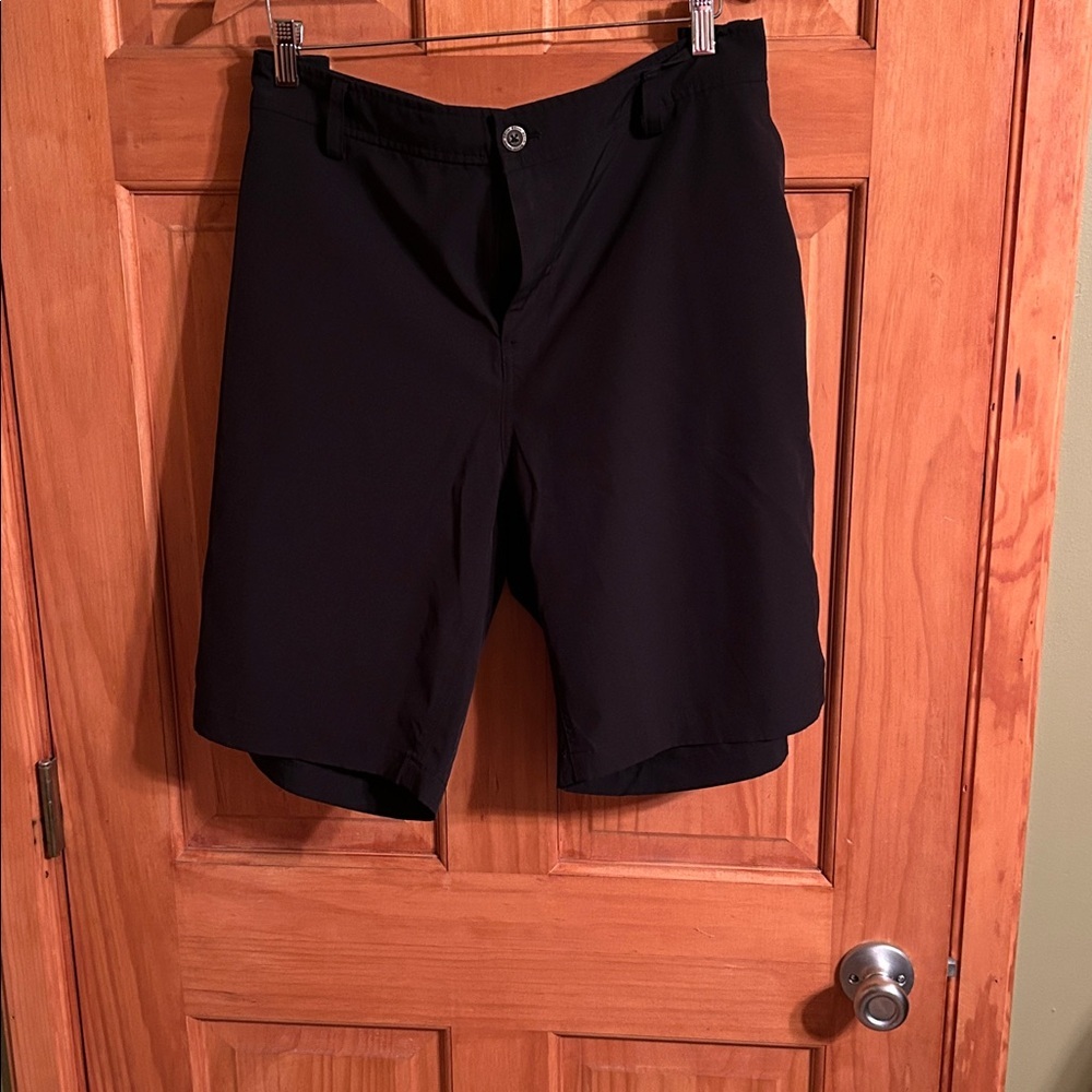 32 Degrees Cool Black Shorts